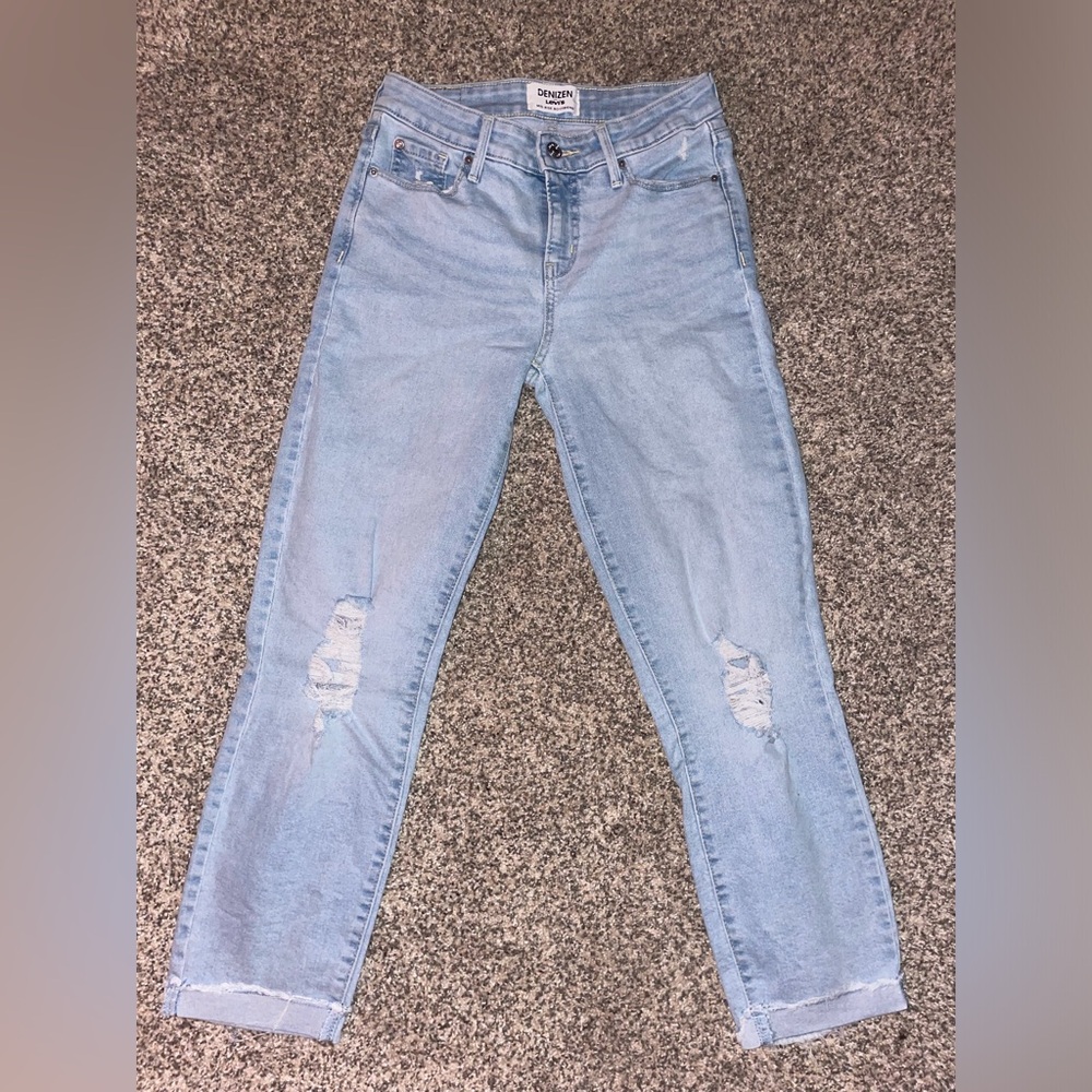 Levi’s Mid Rise Boyfriend Jeans